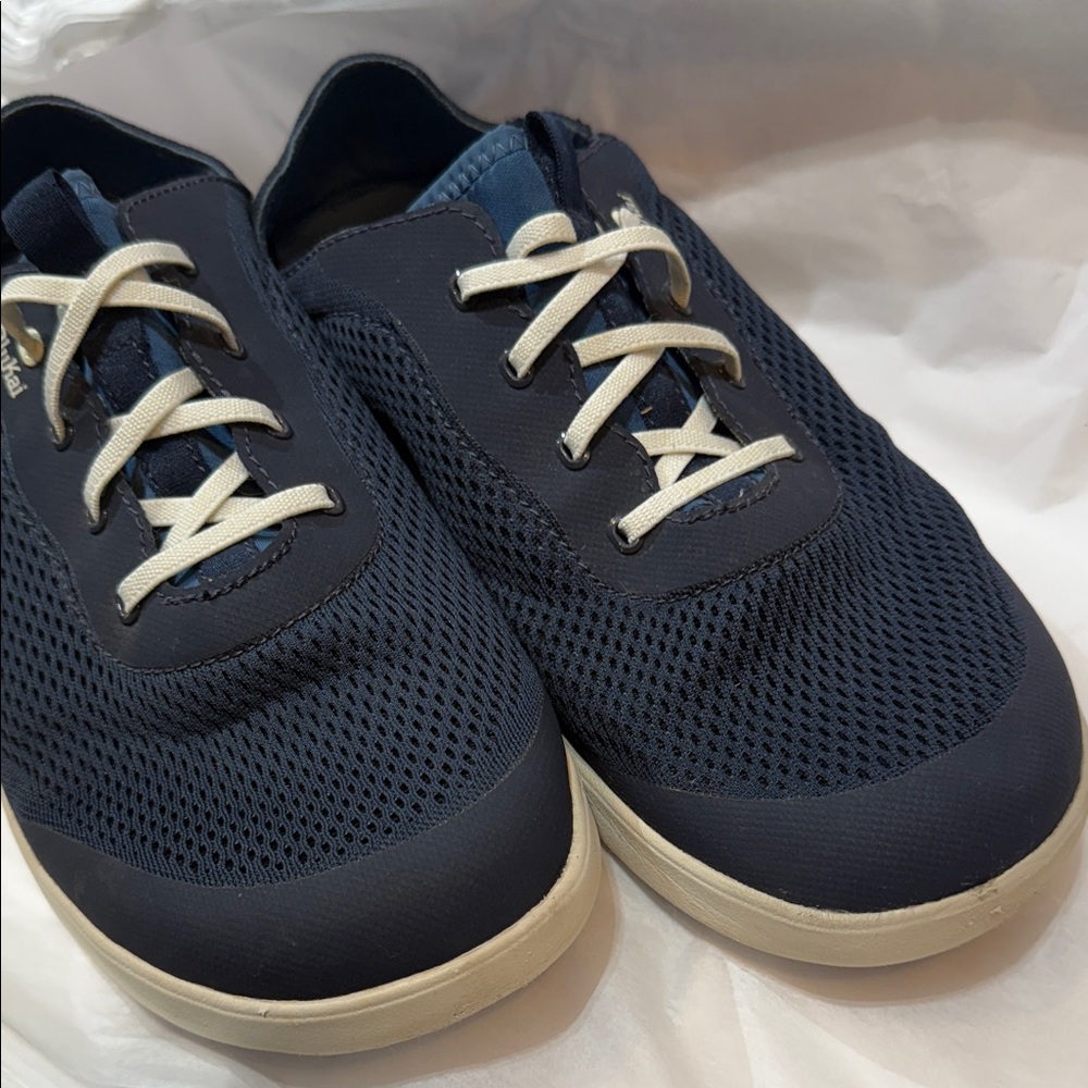 Olukai Slipon (moc tie) sneaker size12
